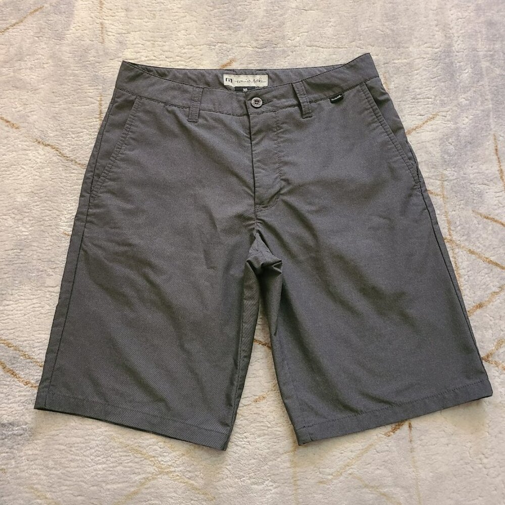 Travis Mathew Performance Shorts Men's Size 30, Dark Gray, 11" Inseam